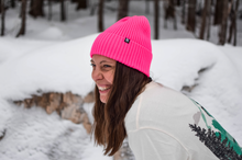 Charger l'image dans la galerie, BONNET ROSE NÉON