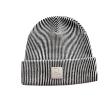 Charger l'image dans la galerie, Bonnet Tricot Blanc-Noir